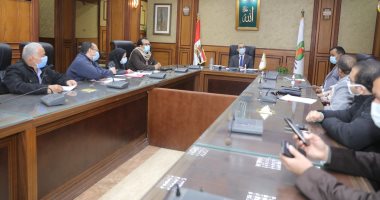 نائب محافظ سوهاج يعقد اجتماعا لمناقشة تطوير الملف الثقافى بالمحافظة