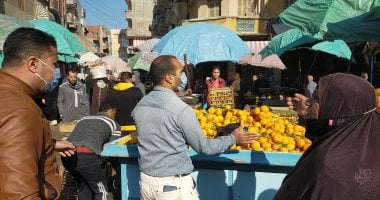 محافظ الغربية يفض سوق السمك والخضروات ببسيون ويمنع إقامة أى أسواق لمدة شهر