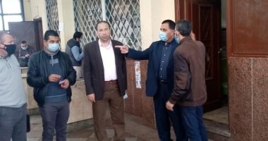 رئيس السكة الحديد يتفقد محطة مصر لمتابعة إجراءات مواجهة كورونا