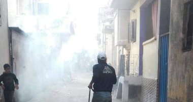 استمرار رش وتطهير الشوارع والمنشآت والمساجد بكفر الشيخ لمواجهة الموجة الثانية