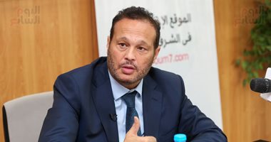 النائب محمد حلاوة رئيس لجنة الصناعة بمجلس الشيوخ: قضية البناء على الأراضى الزراعية مسئوليتنا جميعا حكومة ومواطنين ونواب.. الرئيس السيسي يقوم بجهود جبارة لتحسين حياة المواطن..والإعلام عليه دور كبير فى بناء الوعى