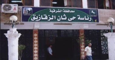 غلق محل خمور بالزقازيق وتفريق طوابير من إمامه منعا لتفشى كورونا