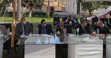 محافظ كفر الشيخ يعلن تخصيص أراض لإنهاء مشكلة حاجزى الإسكان الاجتماعى.. صور