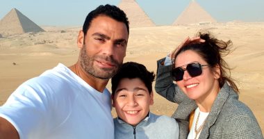 عبد المنصف يحتفل بالتألق أمام الأهلى بـ"نزهة عائلية" فى الأهرامات.. صور