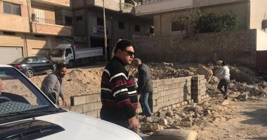 رئيس مدينة العريش يوقف أعمال بناء سور بدون تصريح