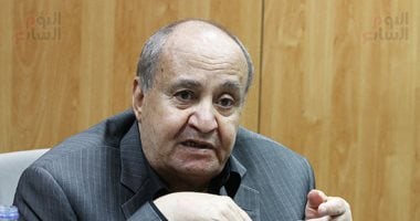 نجوم الفن ينعون وحيد حامد بكلمات مؤثرة.. منى زكى: علمنى أصول ونبل المهنة.. نبيلة عبيد: إبداعاته باقية مابقيت الحياة.. نادية الجندى: رحيله مؤلم لى شخصيا.. الصاوى: أستاذ الأساتذة..وهند صبرى:ممن جعلونا نحب السينما