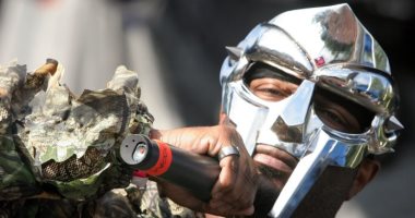تربى على المعتقدات الإسلامية.. 8 معلومات لا تعرفها عن الراحل  MF DOOM
