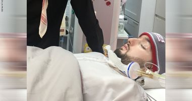 الوليد بن خالد بن طلال فى أحدث ظهور.. الأمير النائم يحرك يده بعد غيبوبة منذ 15 عاما