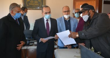 نائب محافظ سوهاج يوجه بسرعة حل الشكاوى والاستجابة الفورية للمواطنين
