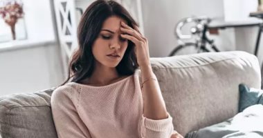 5 أشياء تسبب لك الصداع عند الاستيقاظ من نومك