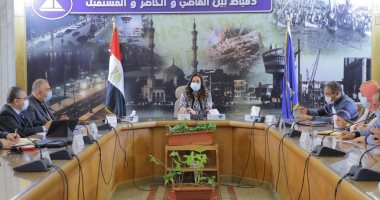 محافظ دمياط تناقش خطوات إنشاء سوق الجمعة بتكلفة 45 مليون جنيه