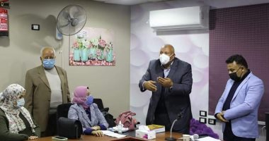 محافظ الوادى الجديد يتابع تدريب العاملين بمركز لذوى الاحتياجات الخاصة