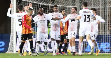 ميلان يستعيد صدارة الدوري الإيطالي بثنائية فى بينيفينتو.. فيديو