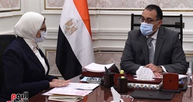 الحكومة: إعداد تقرير يومى لرئيس الوزراء عن توريد الأكسجين لكافة المستشفيات