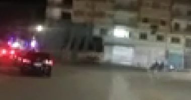 شاهد لحظة غلق المحلات بالوادى الجديد تطبيقا لقرار الالتزام بالإجراءات الاحترازية