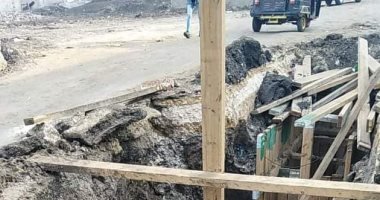 حفرة تتسبب فى إعاقة حركة الطريق بالغربية .. والمحافظ يوجه بتغطيتها