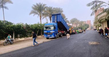 محافظ الشرقية يُتابع رصف شارع الشهيد طيار بتكلفة 10 مليون جنيه