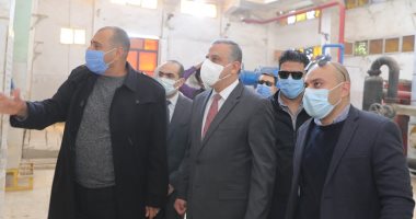 محافظ سوهاج يتفقد مصنع الغازات الصناعية والطبية بحى الكوثر