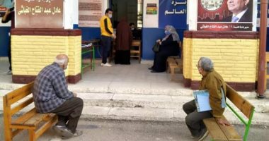 محافظ دمياط تقرر تخصيص عدد من المدارس لصرف المعاشات للتخفيف عن كبار السن