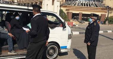 مرور الأقصر تواصل تطبيق الغرامات الفورية على غير الملتزمين بإرتداء الكمامات 