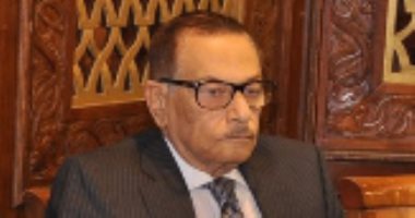 حفيد صفوت الشريف: "الناس اللى علقت على بوست عزاء جدى حسسونى أنه لسه عايش"
