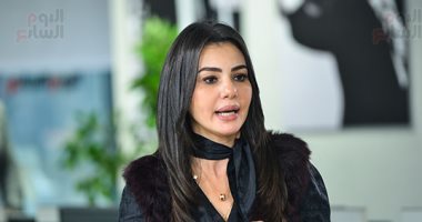 دينا فؤاد: نور الشريف مكتشفنى وصاحب فضل كبير ولا أنساه ونصحني بعدم الاستعجال