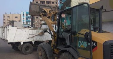 رئيس مدينة طنطا يوجه بشن حملات لرفع القمامة بالوحدات المحلية.. صور