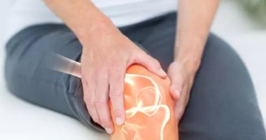 لماذا تزداد آلام المفاصل فى الشتاء وطرق لتخفيف الألم