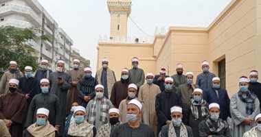 الأوقاف تعلن الانتهاء من توزيع الزى الأزهرى للأئمة بـ14 مديرية إقليمية.. صور