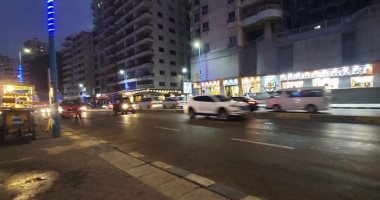 شبورة مائية فى ليلة عيد الميلاد.. شاهد الأجواء من كورنيش الإسكندرية