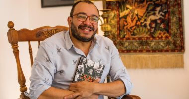 حسام داغر ينتهى من كتابه "استديو الممثلين" عن صناعة السينما.. صور