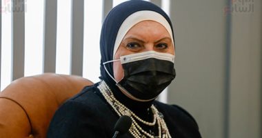 وزيرة الصناعة: أكثر من 57 ألف شخص سجلوا إلكترونيا بمبادرة إحلال السيارات