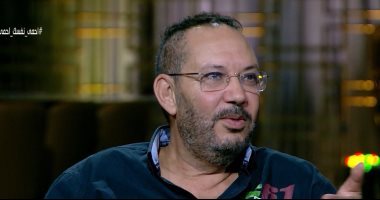 كمال أبو رية ضيف شرف مسلسل "هجمة مرتدة" مع أحمد عز