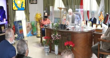 محافظ جنوب سيناء يناقش عددا من المشروعات الحيوية مع المجموعة الاقتصادية