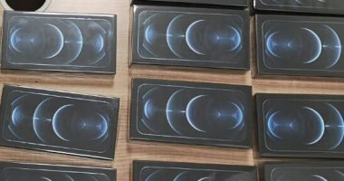 إحباط محاولتى تهريب هواتف محمولة بمطار القاهرة