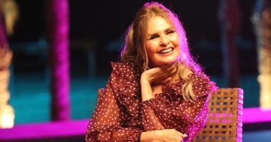 يسرا تشكر طارق الشناوى لتنفيذه وصية وحيد حامد.. اعرف التفاصيل