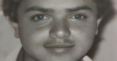 محمد هنيدى يتغزل فى نفسه بصورة من الطفولة: كلما ازداد جمالك زاد أعداؤك