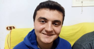 صوت ملائكى.. محمد أتم حفظ القرآن فى سن العاشرة.. يبدع فى الإنشاد الدينى..حصل على جائزة شيخ الأزهر بالصف الثالث الابتدائى..احتل المركز الثانى بمسابقة الطالب المثالى بجامعة الأزهر.. ويتمنى لقاء الشيخ الطيب..فيديو