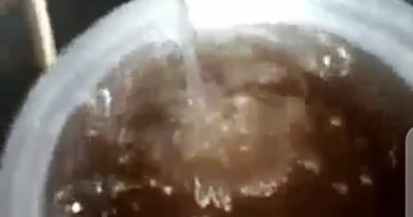 قارئ يشكو تغير خواص المياه بقرية بنى حميل بسوهاج.. وشركة المياه تستجيب
