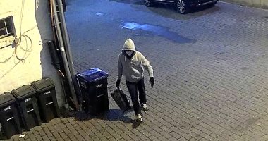 FBI يعرض 50 ألف دولار مكافأة للإدلاء بمعلومات عن زارع قنبلة أنبوبية بواشنطن