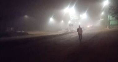 الأرصاد تحذر من الشبورة الكثيفة على الطرق وتناشد السائقين القيادة بهدوء