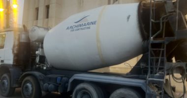إيقاف أعمال بناء مخالف بعقار بمنطقة الرابعة الناصرية فى الإسكندرية.. صور