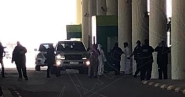 دخول أول سيارة من قطر إلى السعودية بعد الأزمة.. صورة
