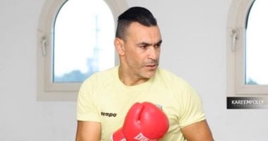 عصام الحضرى يتحدى أبطال الملاكمة بصورة جديدة