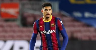 برشلونة: إصابة أراوخو بتشنج فى العضلات الخلفية للفخذ ومدة غيابه غير معلومة
