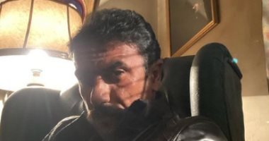 أحمد العوضي ينشر صورة من استعداداته لمسلسل "اللى مالوش كبير"