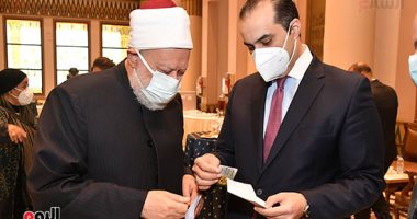 على جمعة بعد استخراج كارنية عضوية النواب: فوضى الفتاوى لن تنضبط بقانون