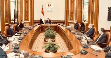 الرئيس السيسي يتابع الضوابط والاشتراطات البنائية الجديدة والموقف التنفيذى لإقامة التجمعات البدوية فى سيناء.. ويوجه بإعادة تنظيم البناء وإنهاء العشوائية القائمة.. والبدء الفورى بتقديم أفضل الخدمات لأهالى سيناء
