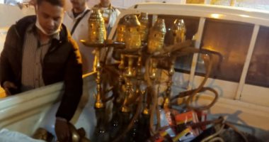 تشميع مقهى ومحاضر لمحال تجارية لمخالفتها قرار "الشيشة" بأسوان.. فيديو