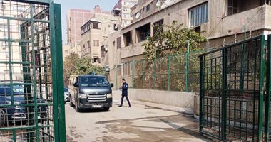 خروج جثمان الفنان الراحل هادي الجيار من مستشفى الهرم إلى مثواه الأخير
